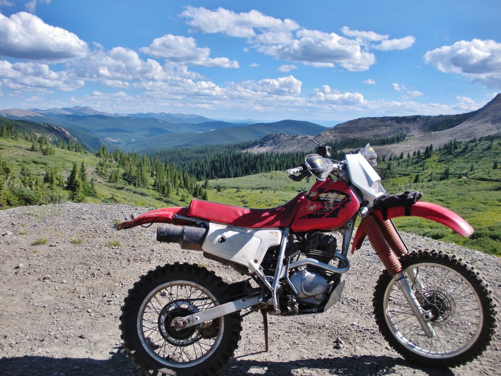 The Honda XR200 may not be seen as the best lightweight dirt bike, but it handles very well on the trails because it weighs less than most adult dirt bikes