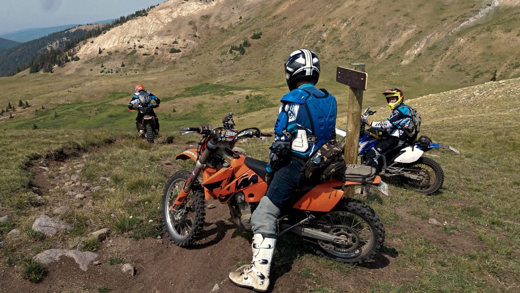 Sentiers d'État pour les motos tout-terrain