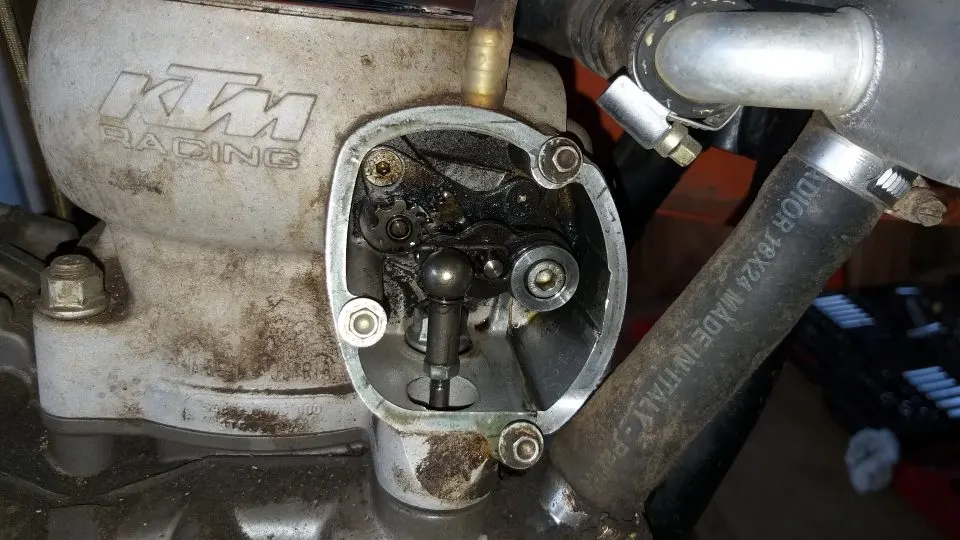 Cylinder off the throttle body tapping noise?