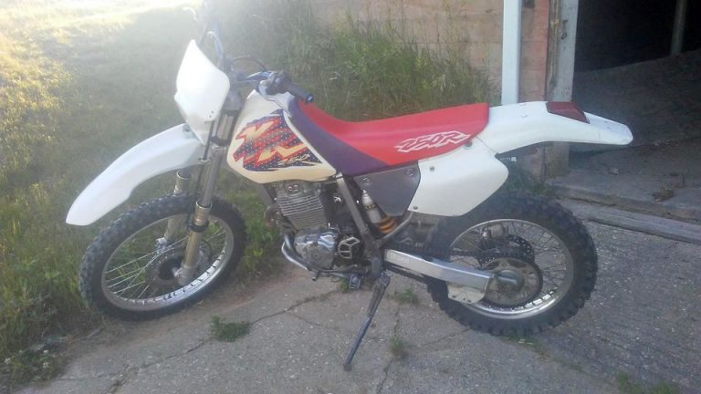 Honda XR 250 R Review: Specs You MUST Know Before Buying - Motocross ...