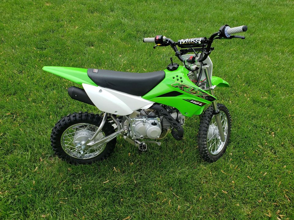 The Kawasaki KLX110 L is a durable pit bike that works well for adults or kids learning to ride a dirt bike with a clutch