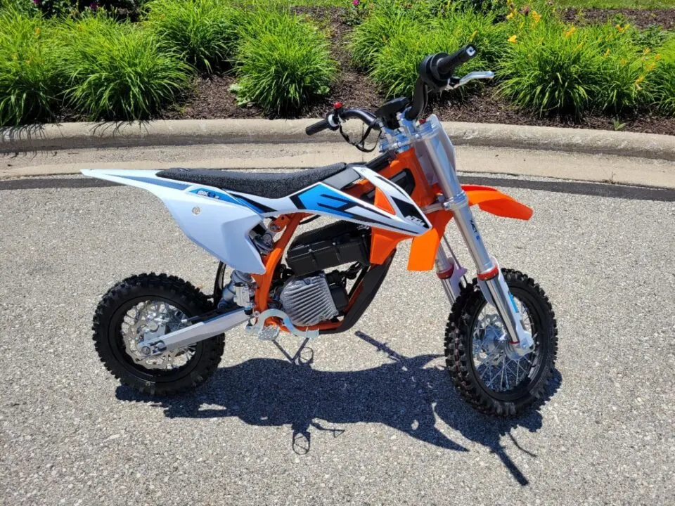 Dirt bike for 5 year clearance old