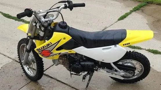 Stock Suzuki DRZ110 4 stroke trail bike for kids