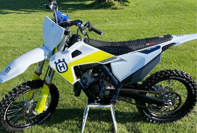 2 stroke 125 dirt bike road legal