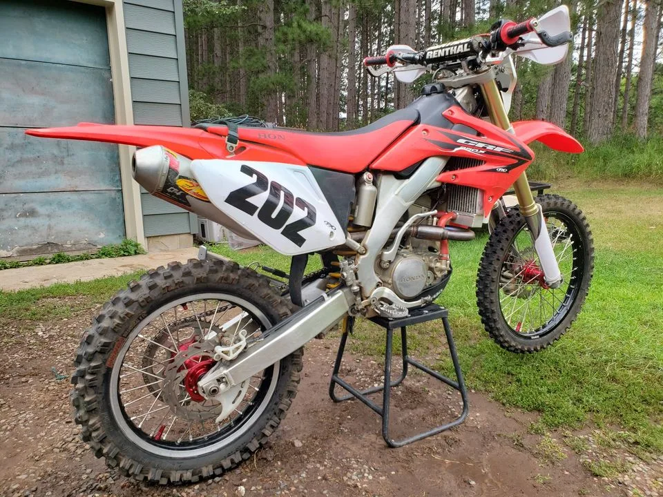 2006 Honda CRF250X 4 stroke enduro bike with some mods for trail riding and racing