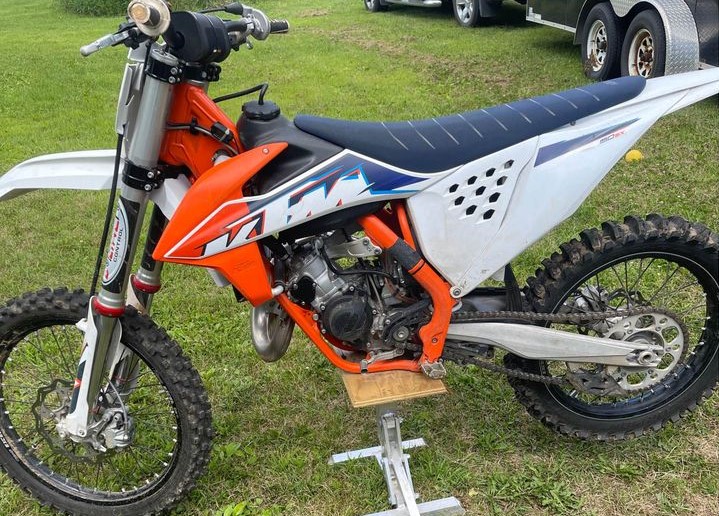 2022 KTM 150 SX Dirt Bike Weight - How Much Do They Actually Weigh?
