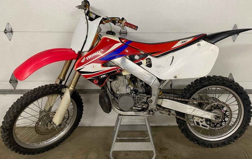 1997 Honda CR250 first year of the aluminum frame