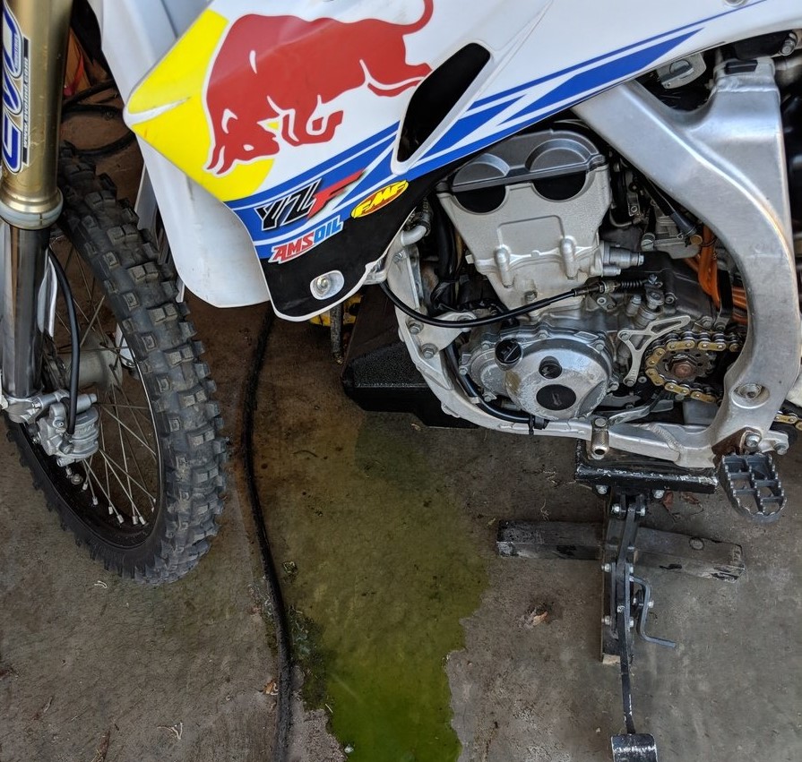 YZ250F Dirt Bike Leaking Coolant Out The Overflow Hose How To Fix Dirt Bike Coolant Spewing Out Overflow Hose
