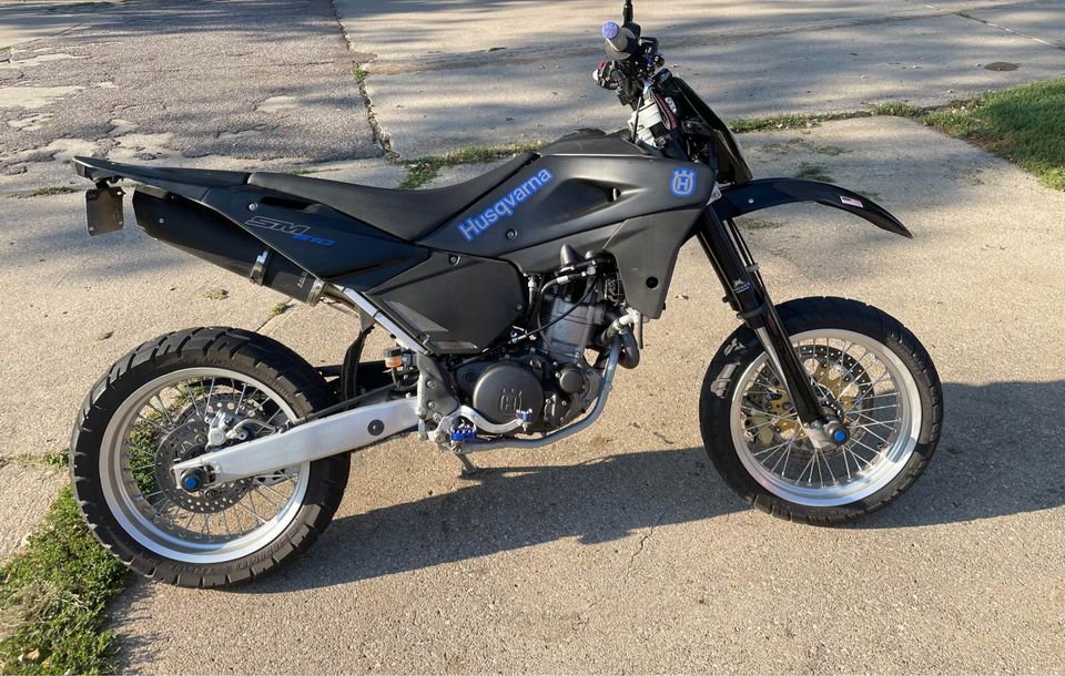 2009 Husqvarna SM 610 R The Best Supermoto Bike Based On Your Needs & Budget [2024]