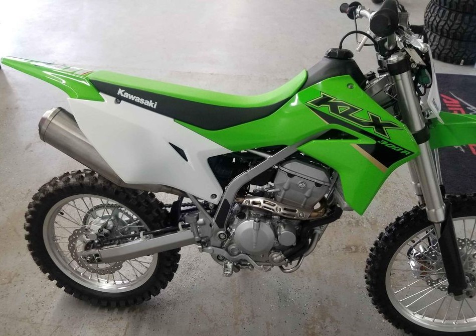 2022 Kawasaki KLX300R Best Dirt Bike For Beginners 2024 [& 5 To AVOID]