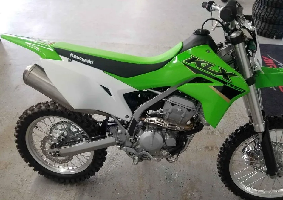 2022 Kawasaki KLX300R Best Dirt Bike For Beginners 2024 [& 5 To AVOID]