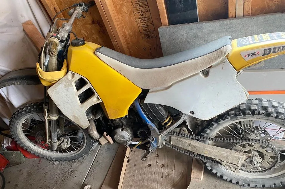 1989 Suzuki RMX250 Suzuki Dirt Bikes: Which Size & Type Is Best For You?