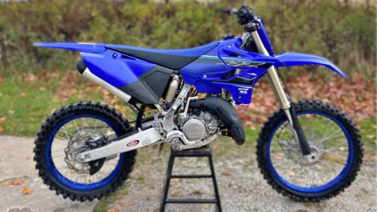 2021 Yamaha YZ125X 1 Oil Injection or Premix Dirt Bike [Which To AVOID?]