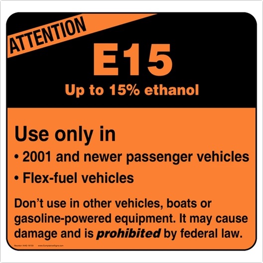 Ethanol benzinepomp sticker E15 racebrandstof of pompgas in uw crossmotor (waarheid versus leugens)