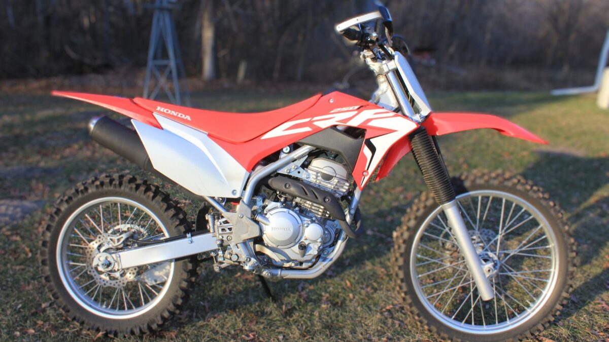 2021 Honda CRF250F 1 Honda CRF250F Review & Specs: Why It's NOT Right For You